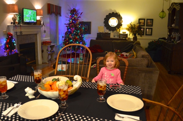 Thanksgiving table